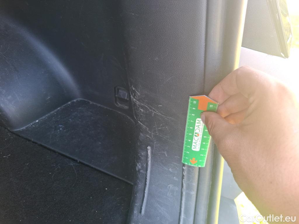  Hyundai  Tucson HYUNDAI  / 2020 / 5P / SUV 1.6 HYBRID 230 CREATIVE #8