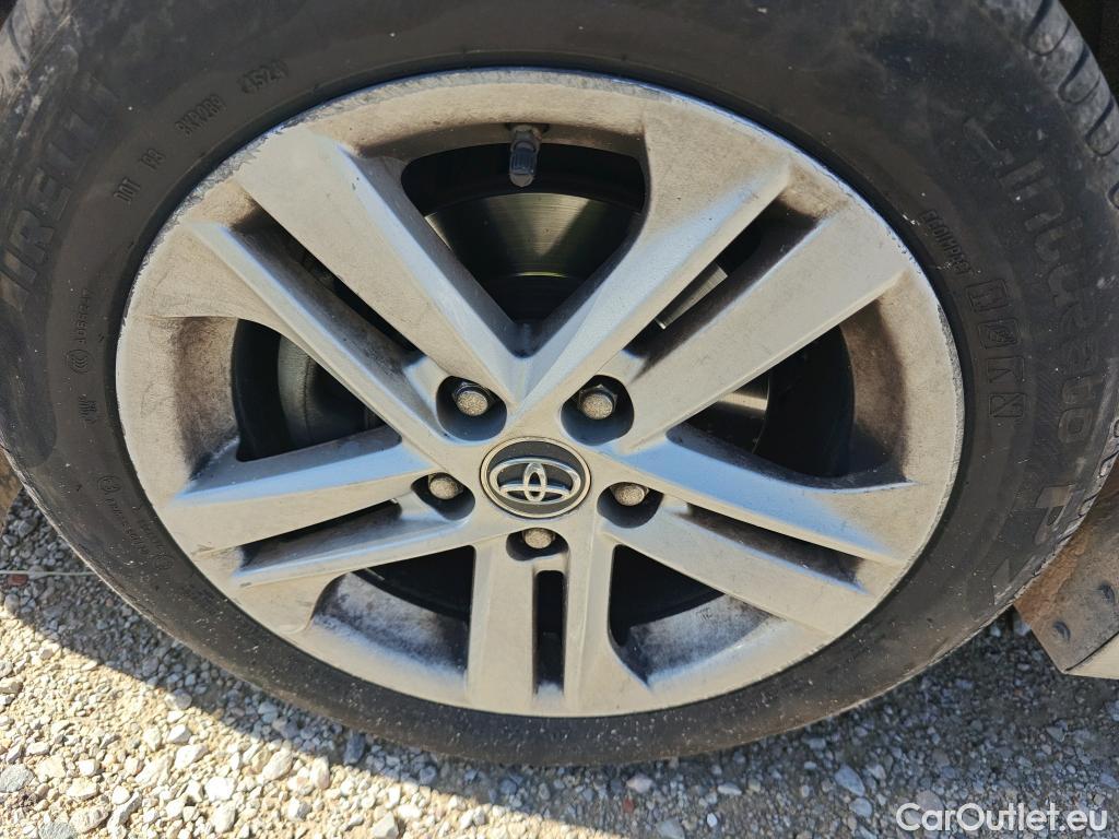 Toyota  Corolla TOYOTA  / 2019 / 5P / familiar 1.8 125H ACTIVE TECH E-CVT TOU SPORT #67