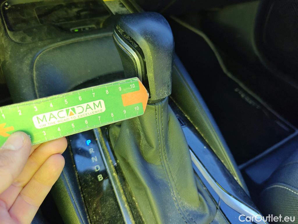 Toyota  Corolla TOYOTA  / 2019 / 5P / familiar 1.8 125H ACTIVE TECH E-CVT TOU SPORT #74