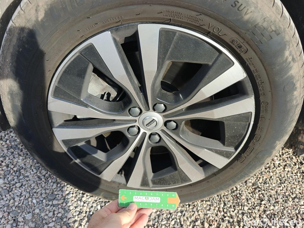  Volvo  XC60 VOLVO  / 2017 / 5P / todoterreno 2.0 T6 AWD Recharge R-Design Exp Auto #1