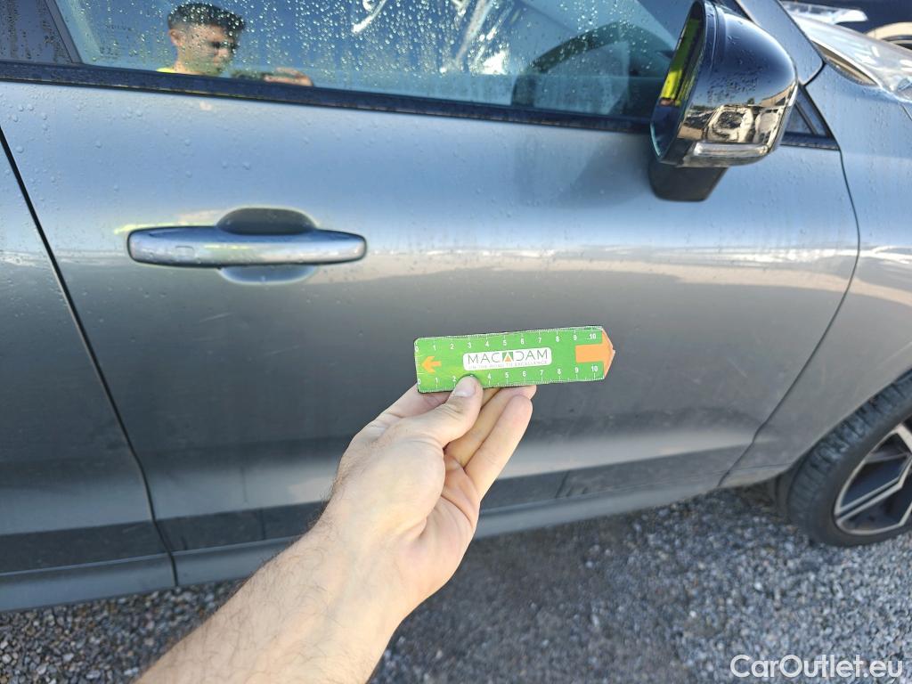  Volvo  XC60 VOLVO  / 2017 / 5P / todoterreno 2.0 T6 AWD Recharge R-Design Auto #45