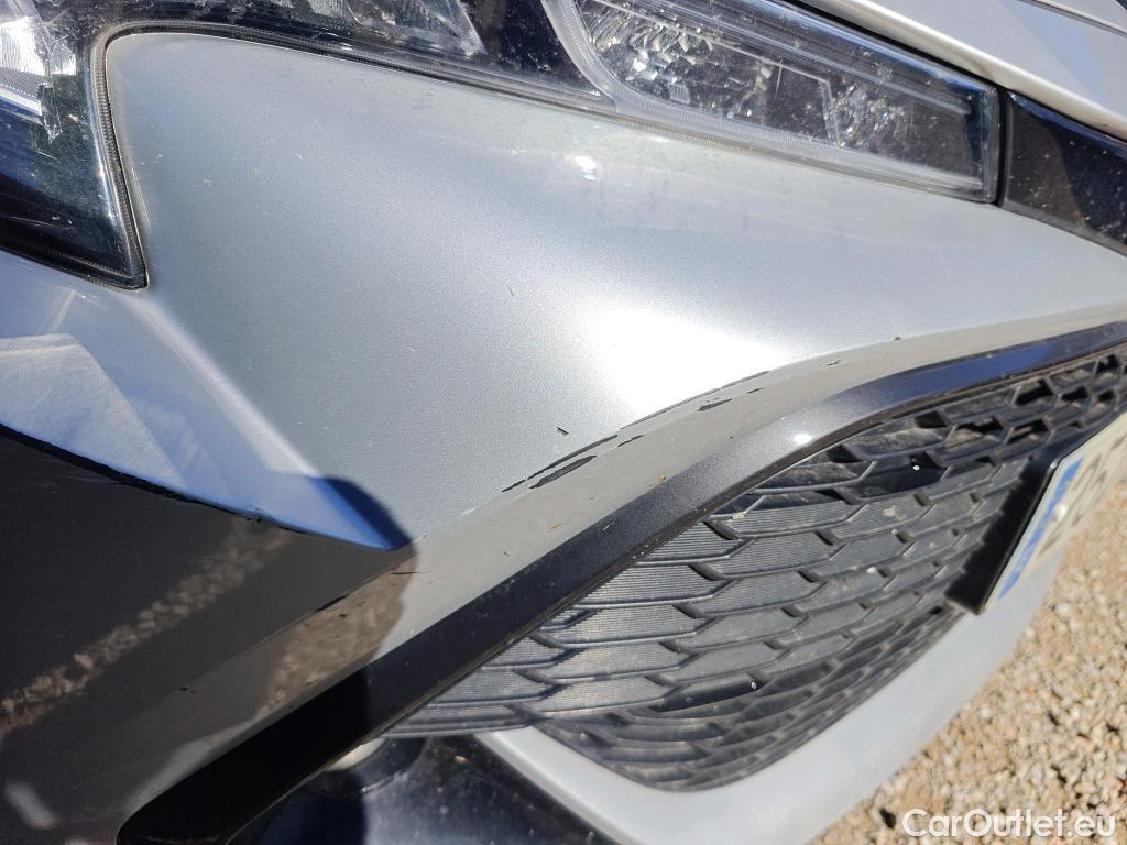 Toyota  Corolla TOYOTA  / 2019 / 5P / familiar 1.8 125H ACTIVE TECH E-CVT TOU SPORT #82