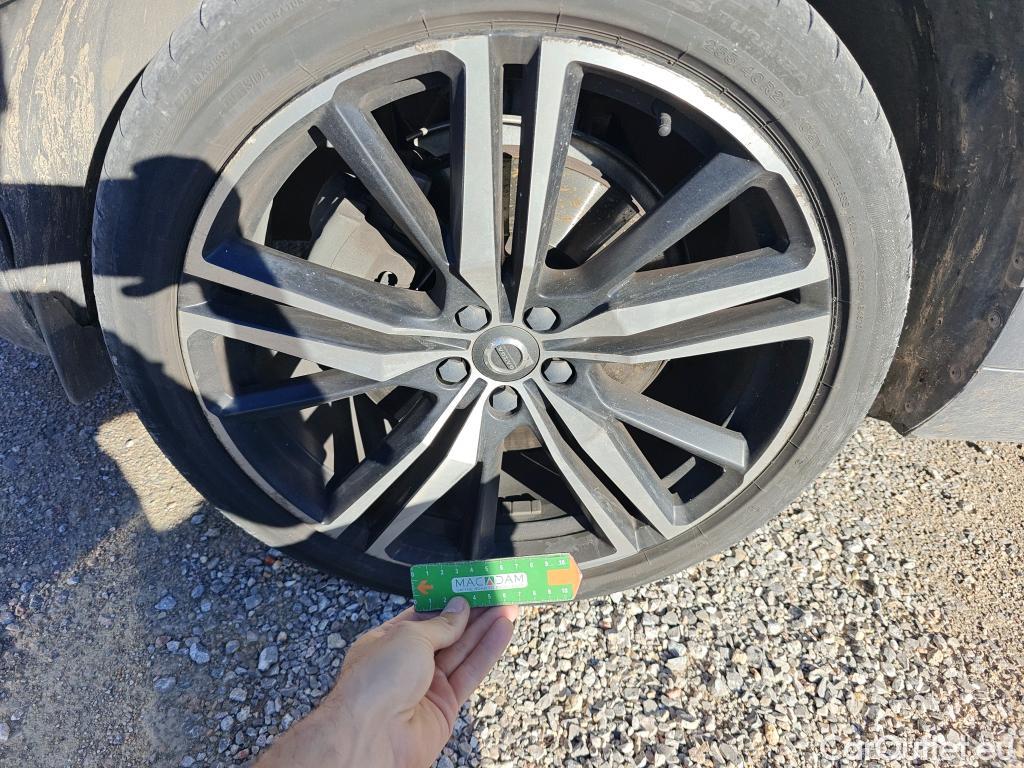  Volvo  XC60 VOLVO  / 2017 / 5P / todoterreno 2.0 T6 AWD Recharge R-Design Auto #7