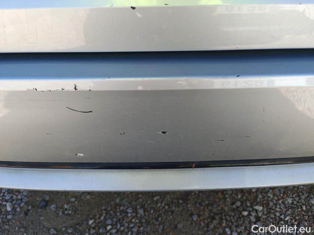 Toyota  Corolla TOYOTA  / 2019 / 5P / familiar 1.8 125H ACTIVE TECH E-CVT TOU SPORT #37