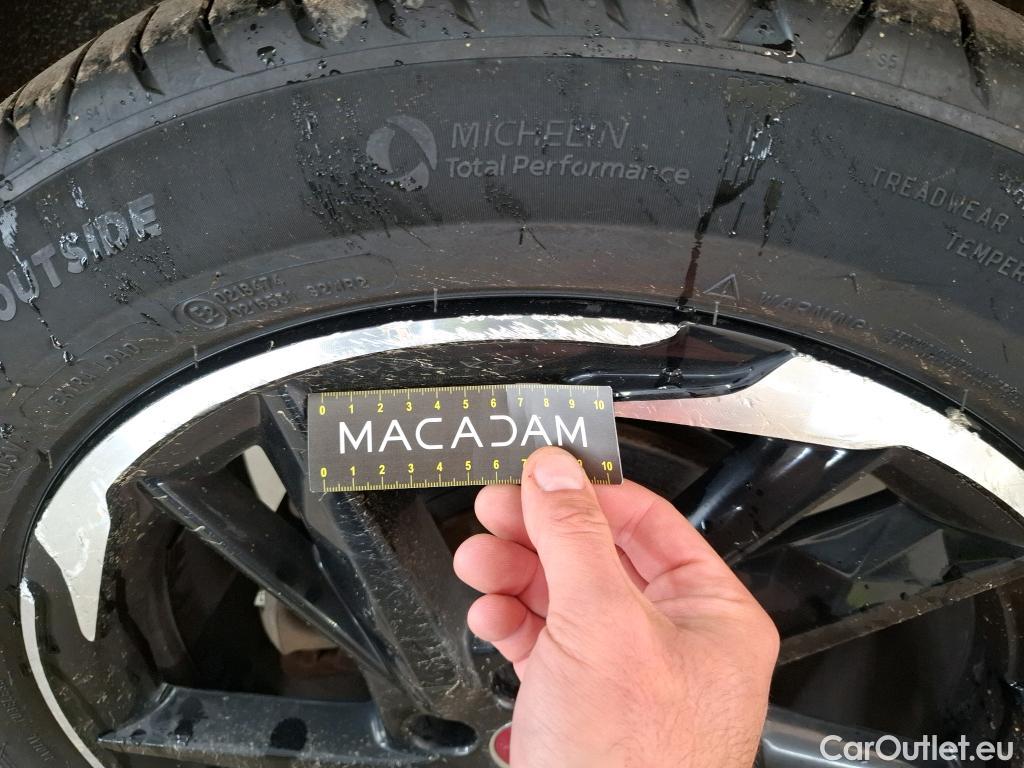  DS  DS7 DS DS 7 Crossback / 2017 / 5P / SUV E-TENSE 225 PERFORMANCE Line + #5