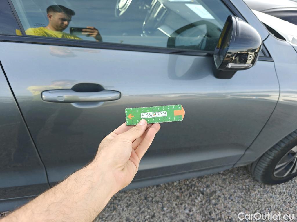  Volvo  XC60 VOLVO  / 2017 / 5P / todoterreno 2.0 T6 AWD Recharge R-Design Exp Auto #16