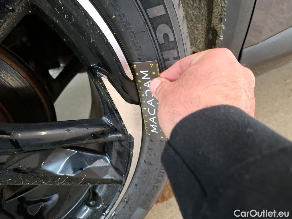  DS  DS7 DS DS 7 Crossback / 2017 / 5P / SUV E-TENSE 225 PERFORMANCE Line + #7