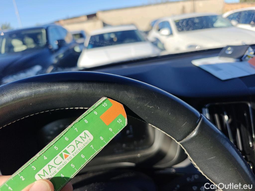  Volvo  XC60 VOLVO  / 2017 / 5P / todoterreno 2.0 T6 AWD Recharge R-Design Auto #25