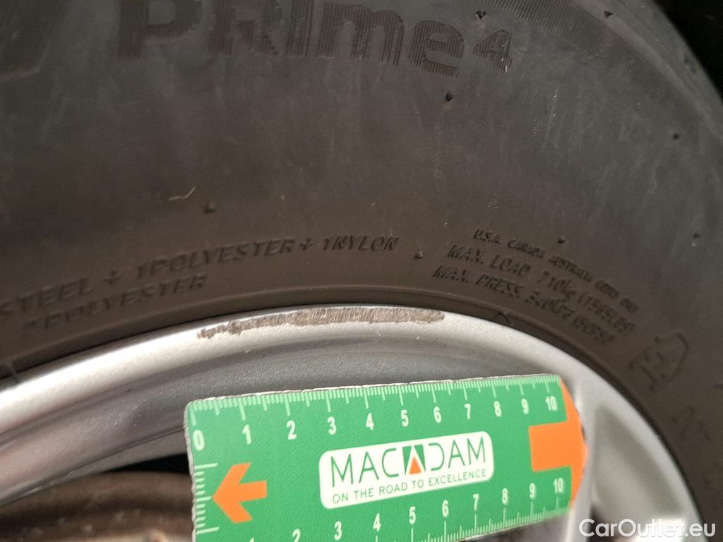 Ford  Focus FORD  / 2018 / 5P / Berline 5P - 1.5 EcoBlue 120ch Trend Business #16