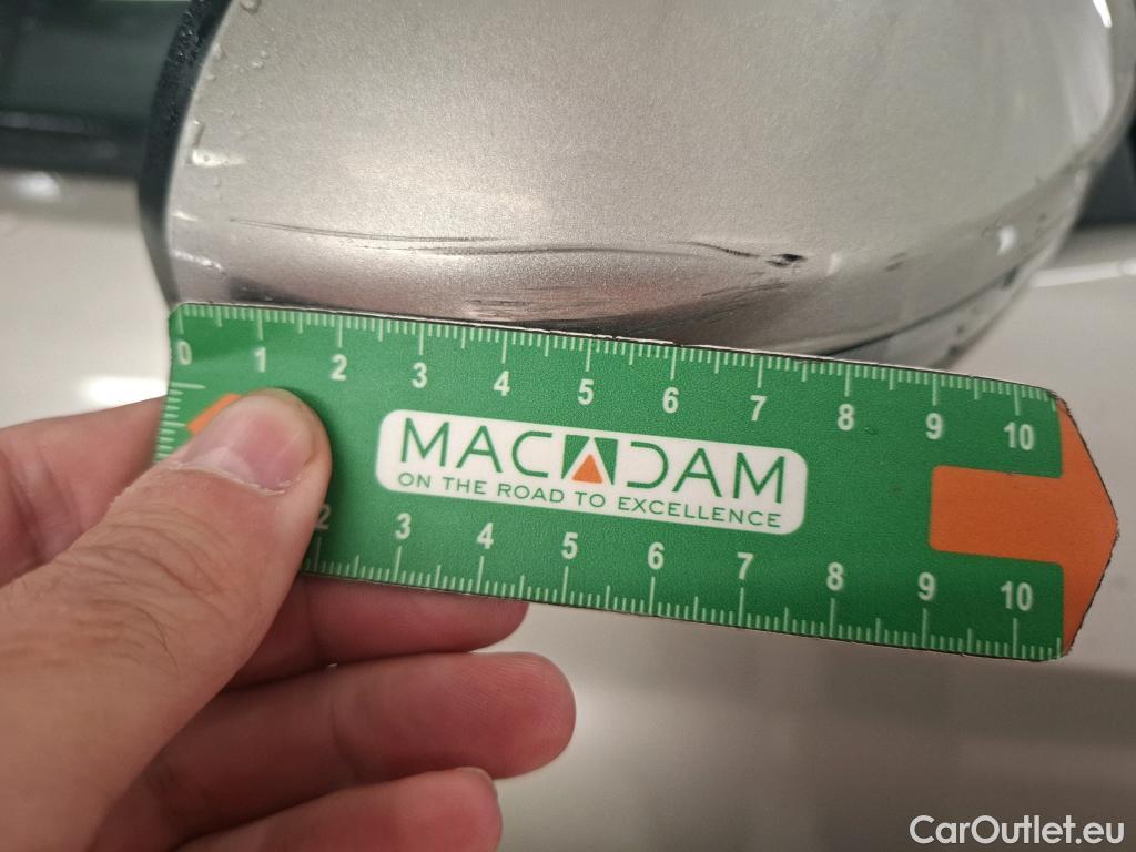  Hyundai  Tucson HYUNDAI  / 2018 / 5P / SUV 1.6 CRDI 115 HYBRID 48V BUSINESS #9