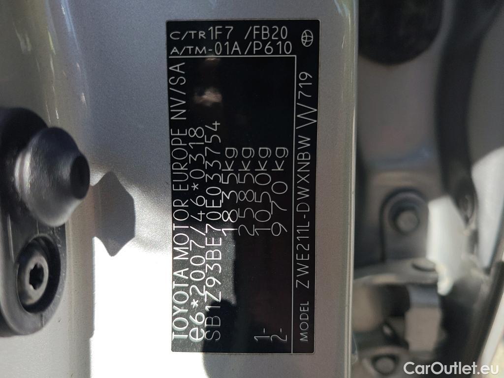 Toyota  Corolla TOYOTA  / 2019 / 5P / familiar 1.8 125H ACTIVE TECH E-CVT TOU SPORT #17