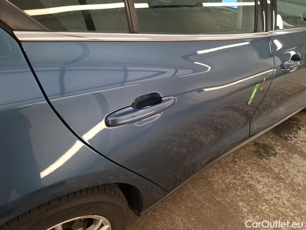 Ford  Focus FORD  / 2018 / 5P / Berline 5P - 1.5 EcoBlue 120ch Trend Business #17