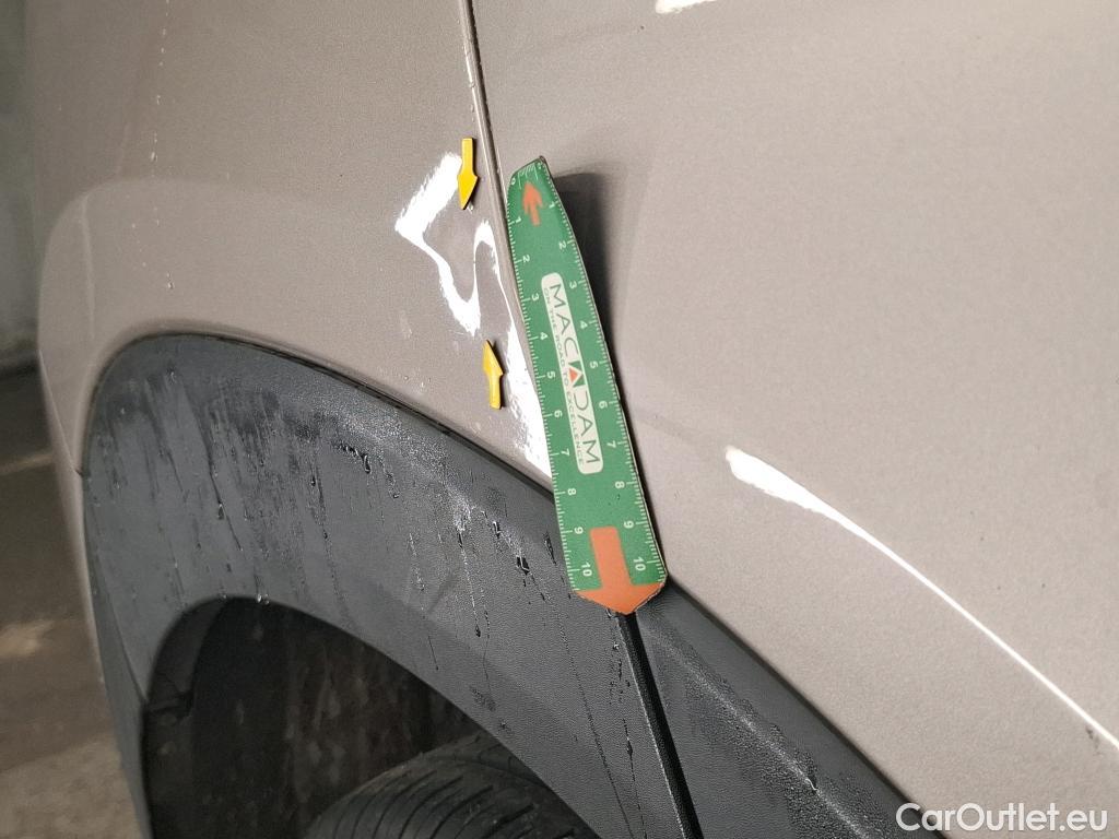  Hyundai  Tucson HYUNDAI  / 2018 / 5P / SUV 1.6 CRDI 115 HYBRID 48V BUSINESS #4