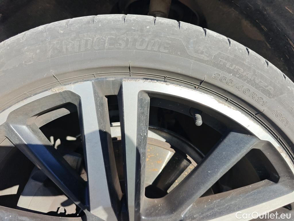  Volvo  XC60 VOLVO  / 2017 / 5P / todoterreno 2.0 T6 AWD Recharge R-Design Auto #8