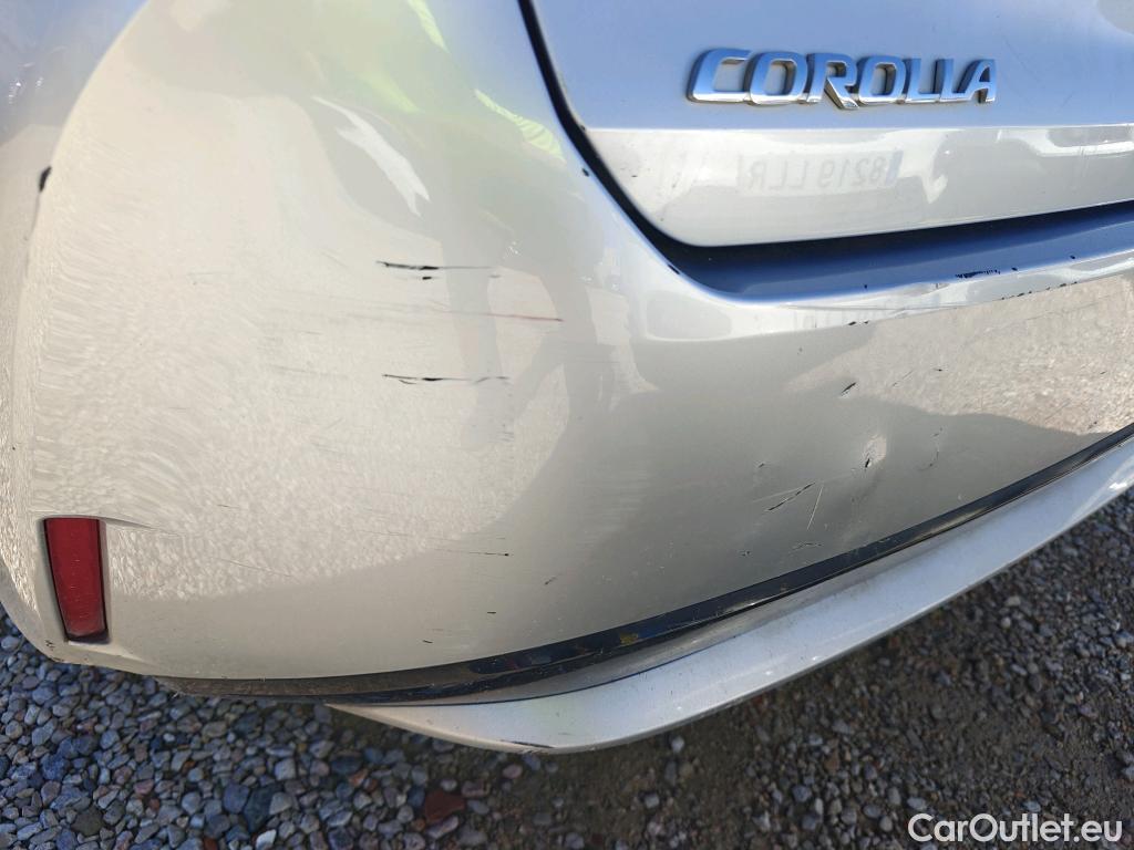 Toyota  Corolla TOYOTA  / 2019 / 5P / familiar 1.8 125H ACTIVE TECH E-CVT TOU SPORT #35