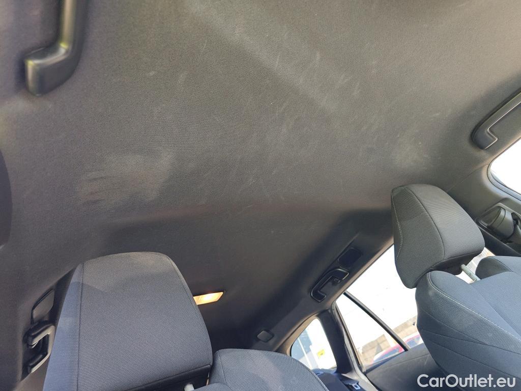 Toyota  Corolla TOYOTA  / 2019 / 5P / familiar 1.8 125H ACTIVE TECH E-CVT TOU SPORT #12