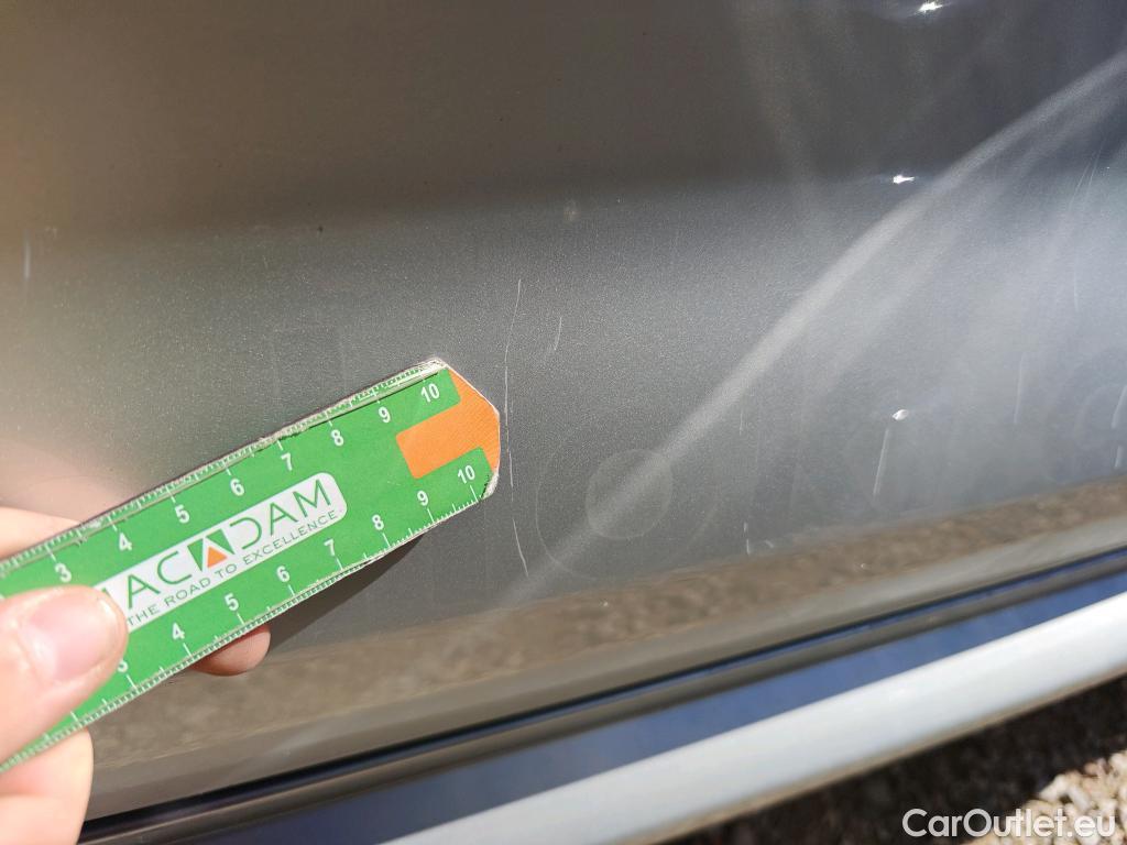 Toyota  Corolla TOYOTA  / 2019 / 5P / familiar 1.8 125H ACTIVE TECH E-CVT TOU SPORT #47