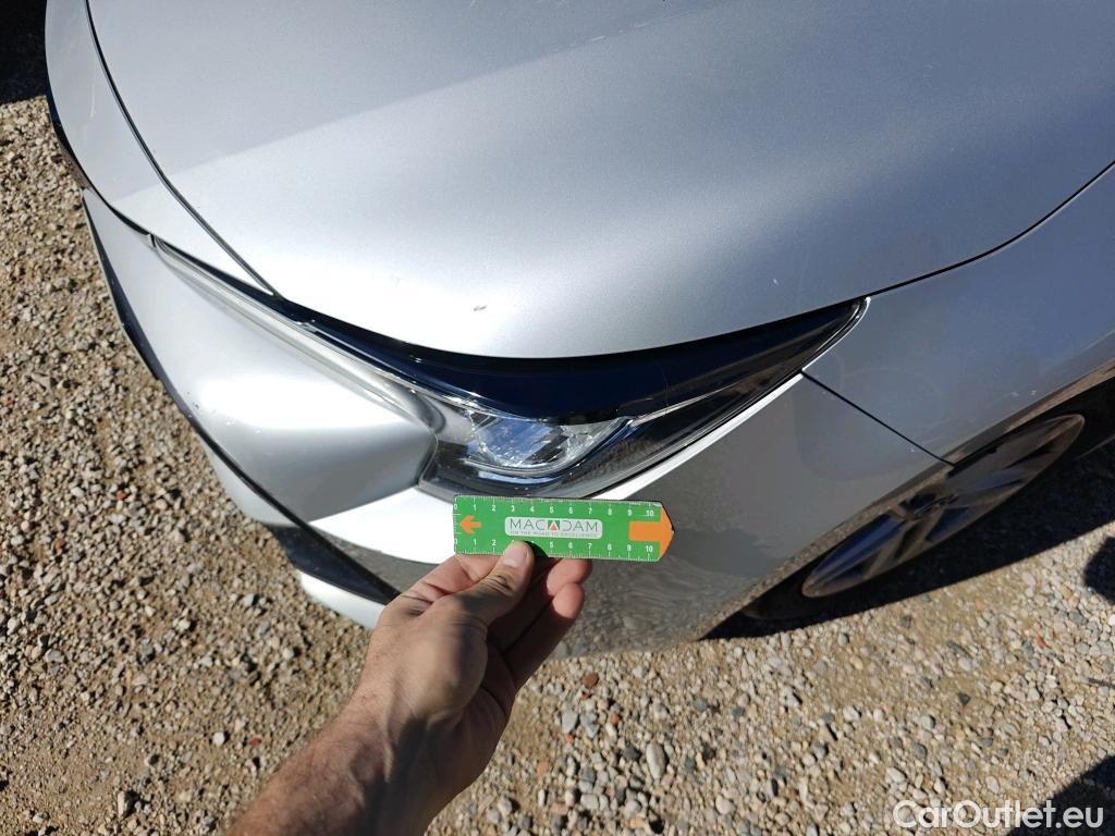 Toyota  Corolla TOYOTA  / 2019 / 5P / familiar 1.8 125H ACTIVE TECH E-CVT TOU SPORT #95