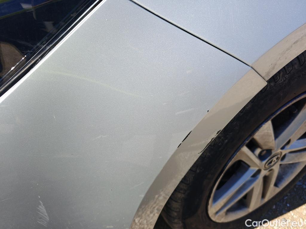 Toyota  Corolla TOYOTA  / 2019 / 5P / familiar 1.8 125H ACTIVE TECH E-CVT TOU SPORT #85