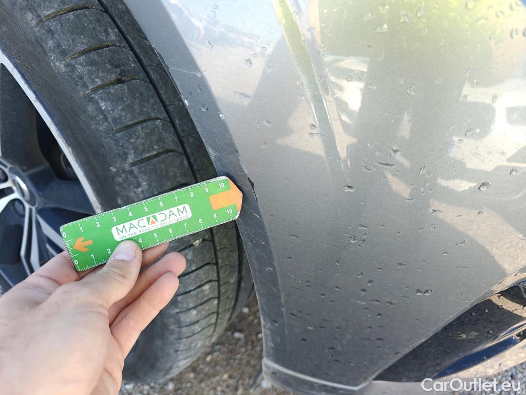  Volvo  XC60 VOLVO  / 2017 / 5P / todoterreno 2.0 T6 AWD Recharge R-Design Auto #28