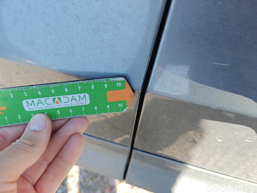  Volvo  XC60 VOLVO  / 2017 / 5P / todoterreno 2.0 T6 AWD Recharge R-Design Auto #40