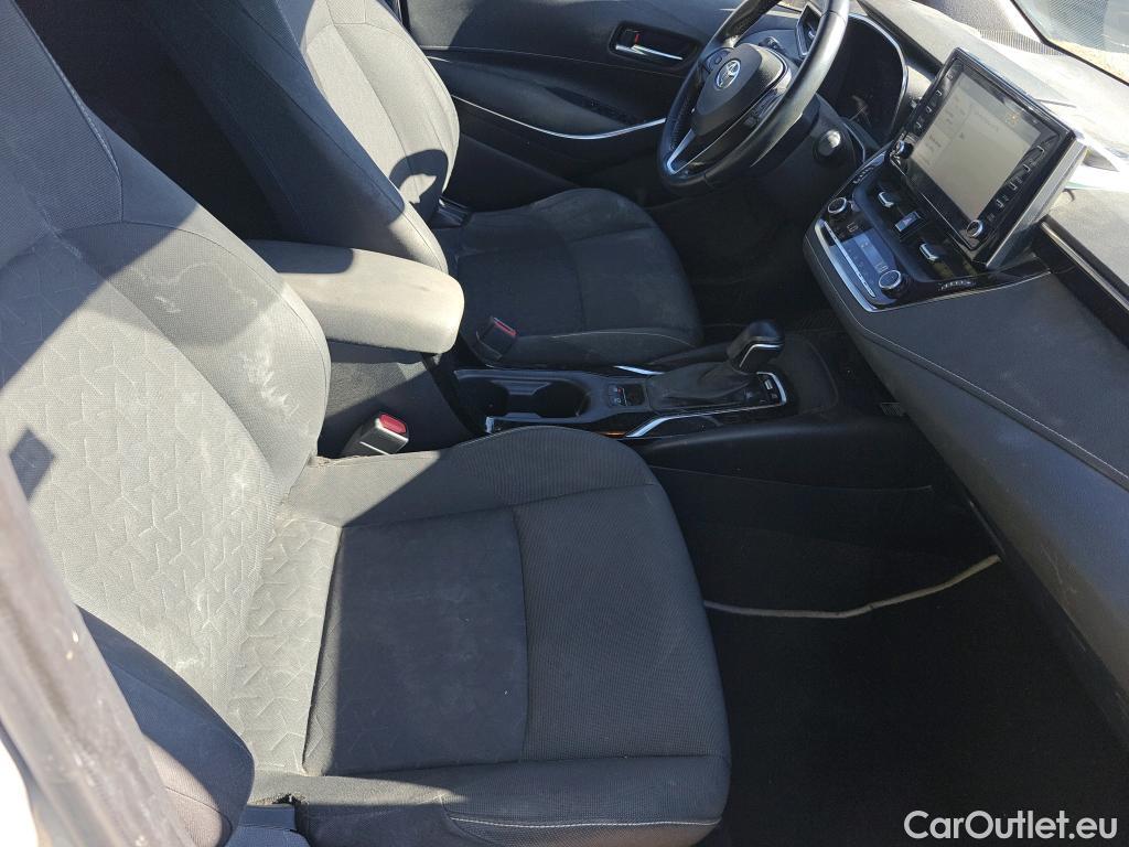 Toyota  Corolla TOYOTA  / 2019 / 5P / familiar 1.8 125H ACTIVE TECH E-CVT TOU SPORT #6