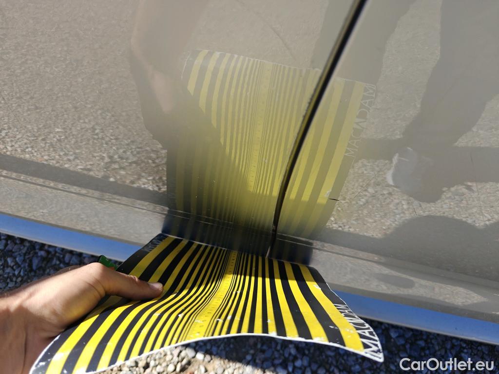 Toyota  Corolla TOYOTA  / 2019 / 5P / familiar 1.8 125H ACTIVE TECH E-CVT TOU SPORT #31