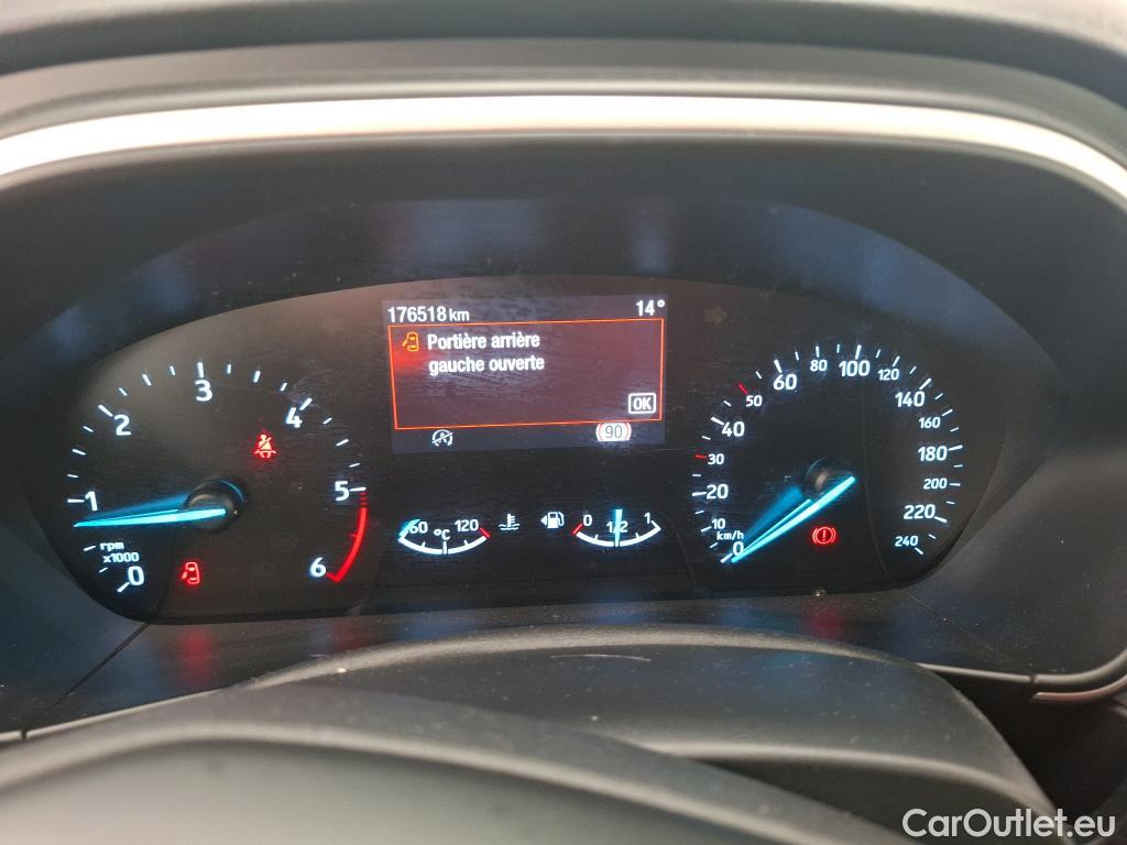 Ford  Focus FORD  / 2018 / 5P / Berline 5P - 1.5 EcoBlue 120ch Trend Business #6