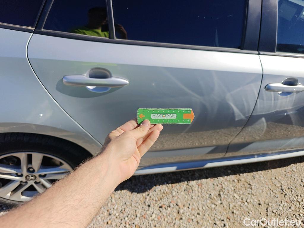 Toyota  Corolla TOYOTA  / 2019 / 5P / familiar 1.8 125H ACTIVE TECH E-CVT TOU SPORT #41