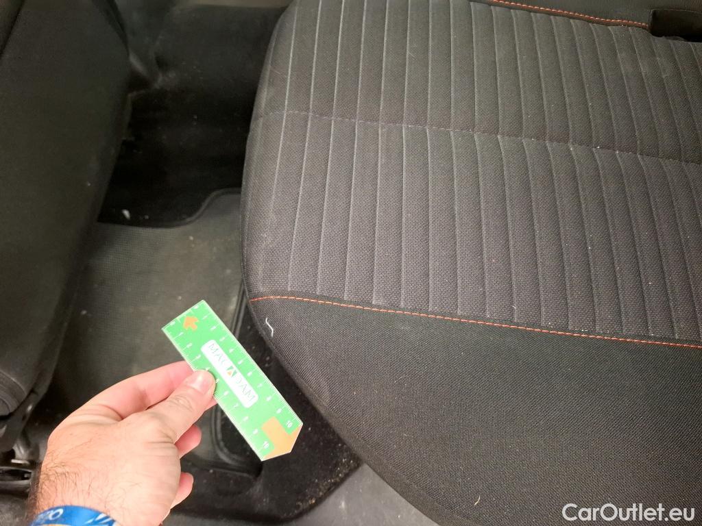  Peugeot  2008  Active Business 1.5 HDi 110CV BVM6 E6d #24