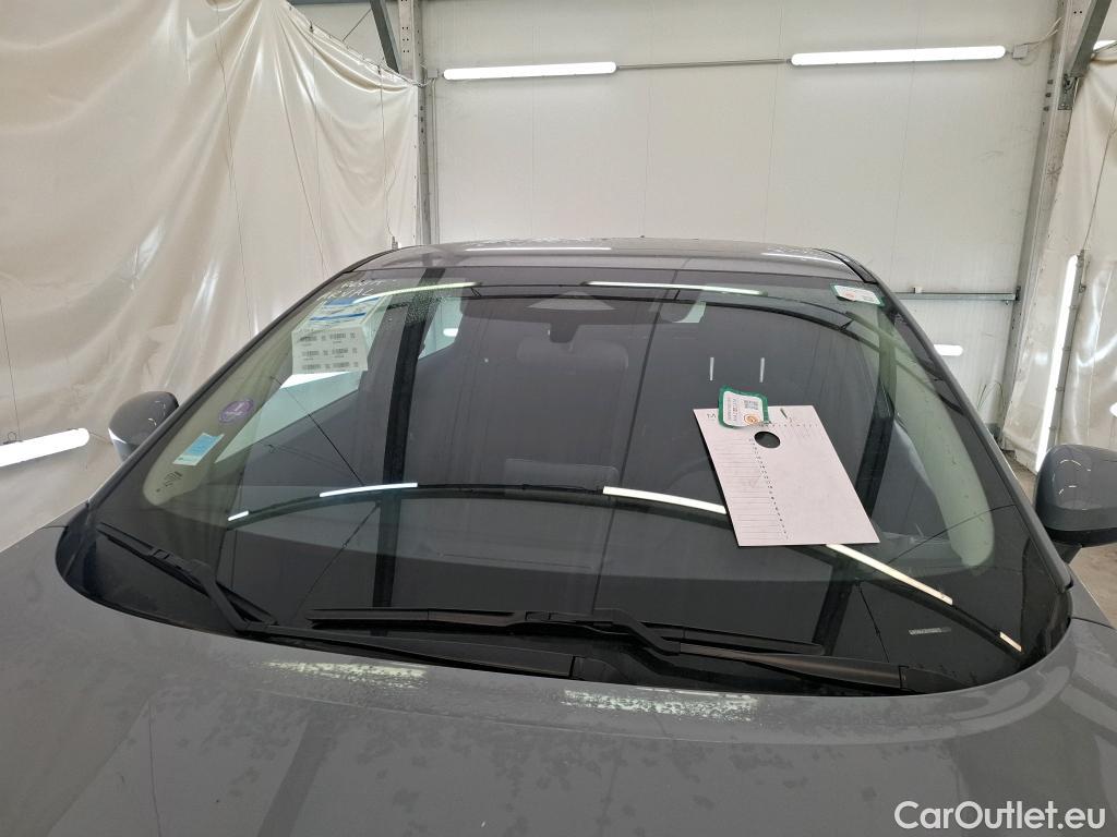  Nissan  Qashqai NISSAN  / 2021 / 5P / Crossover 1.3 MHEV 140 Business Edition #1