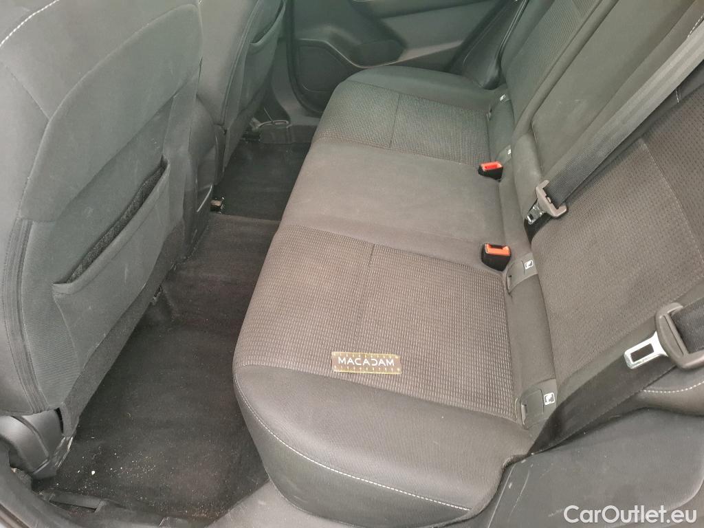  Nissan  Qashqai NISSAN  / 2021 / 5P / Crossover 1.3 MHEV 140 Business Edition #31