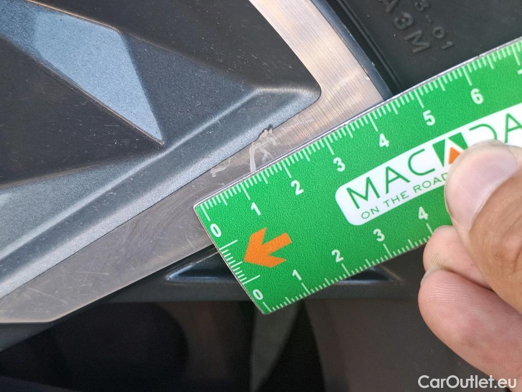  Hyundai  Tucson HYUNDAI  / 2020 / 5P / SUV 1.6 HYBRID 230 CREATIVE #61