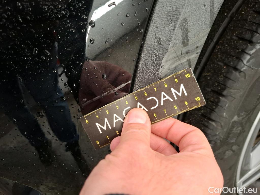  Mercedes  GLA MERCEDES-BENZ  / 2020 / 5P / SUV 2.0  200 D AMG LINE DCT #27