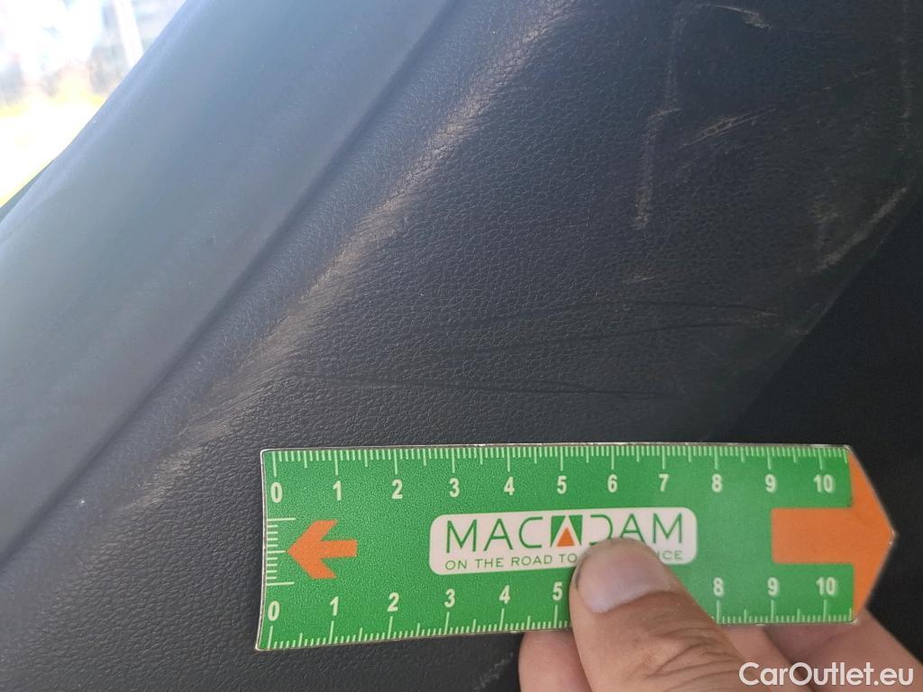  Hyundai  Tucson HYUNDAI  / 2020 / 5P / SUV 1.6 HYBRID 230 CREATIVE #56