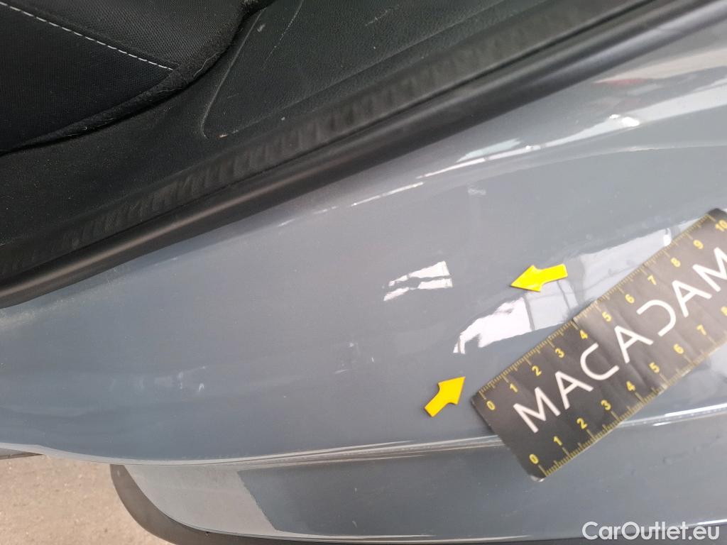  Nissan  Qashqai NISSAN  / 2021 / 5P / Crossover 1.3 MHEV 140 Business Edition #21