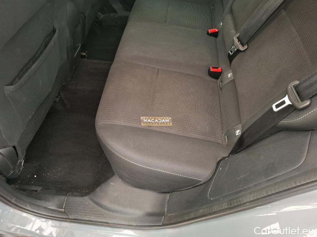  Nissan  Qashqai NISSAN  / 2021 / 5P / Crossover 1.3 MHEV 140 Business Edition #30