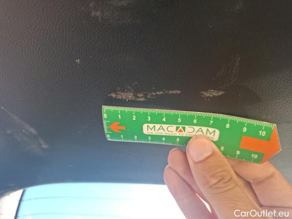  Hyundai  Tucson HYUNDAI  / 2020 / 5P / SUV 1.6 HYBRID 230 CREATIVE #75