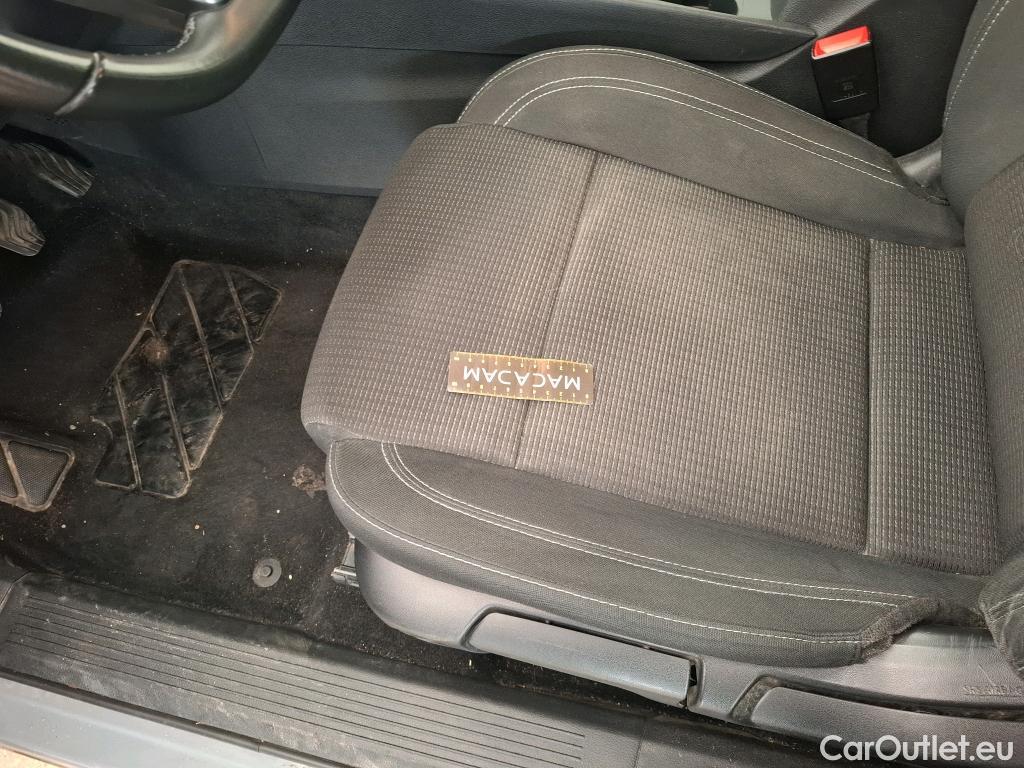  Nissan  Qashqai NISSAN  / 2021 / 5P / Crossover 1.3 MHEV 140 Business Edition #28