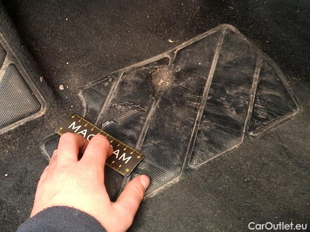  Nissan  Qashqai NISSAN  / 2021 / 5P / Crossover 1.3 MHEV 140 Business Edition #6