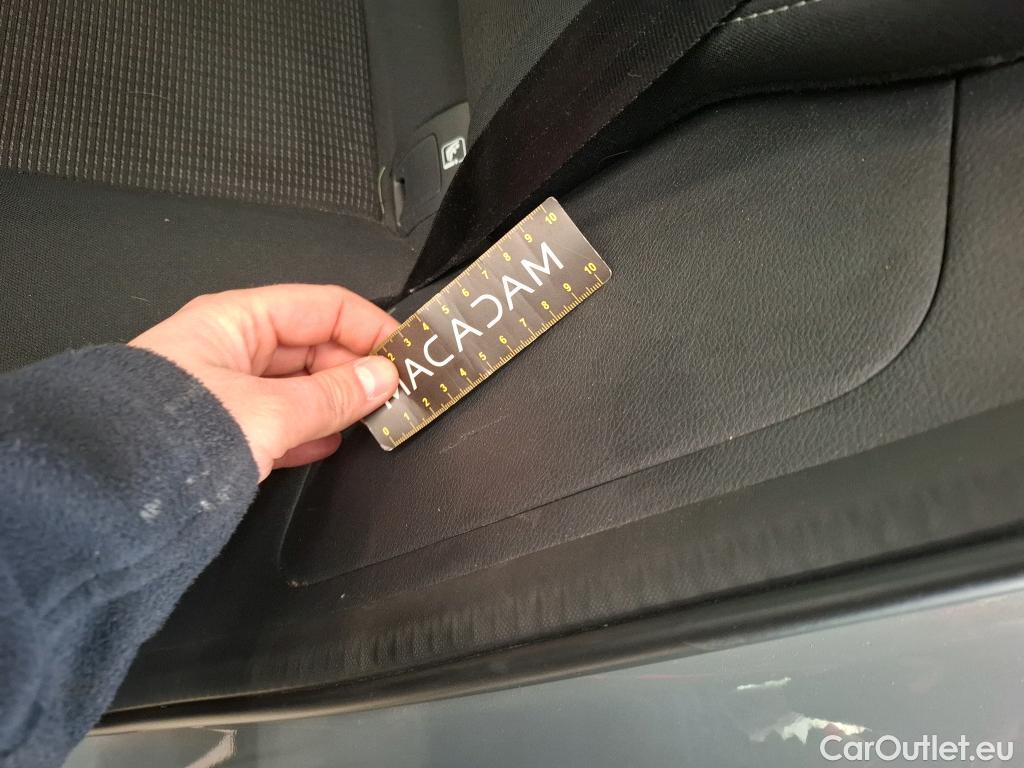  Nissan  Qashqai NISSAN  / 2021 / 5P / Crossover 1.3 MHEV 140 Business Edition #19