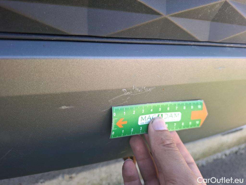  Hyundai  Tucson HYUNDAI  / 2020 / 5P / SUV 1.6 HYBRID 230 CREATIVE #24