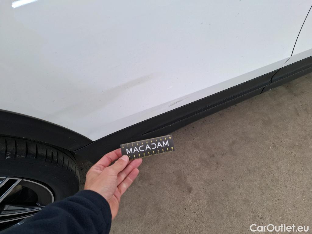  Mercedes  GLB MERCEDES-BENZ  / 2019 / 5P / SUV  200 d AMG Line #38