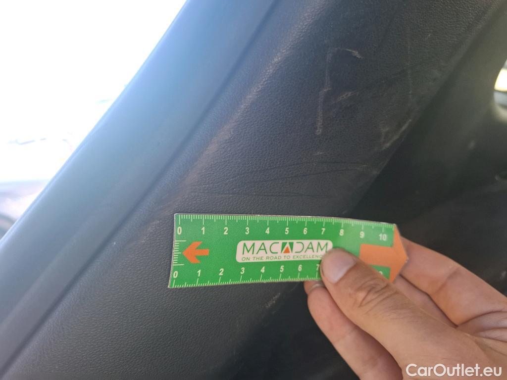  Hyundai  Tucson HYUNDAI  / 2020 / 5P / SUV 1.6 HYBRID 230 CREATIVE #54