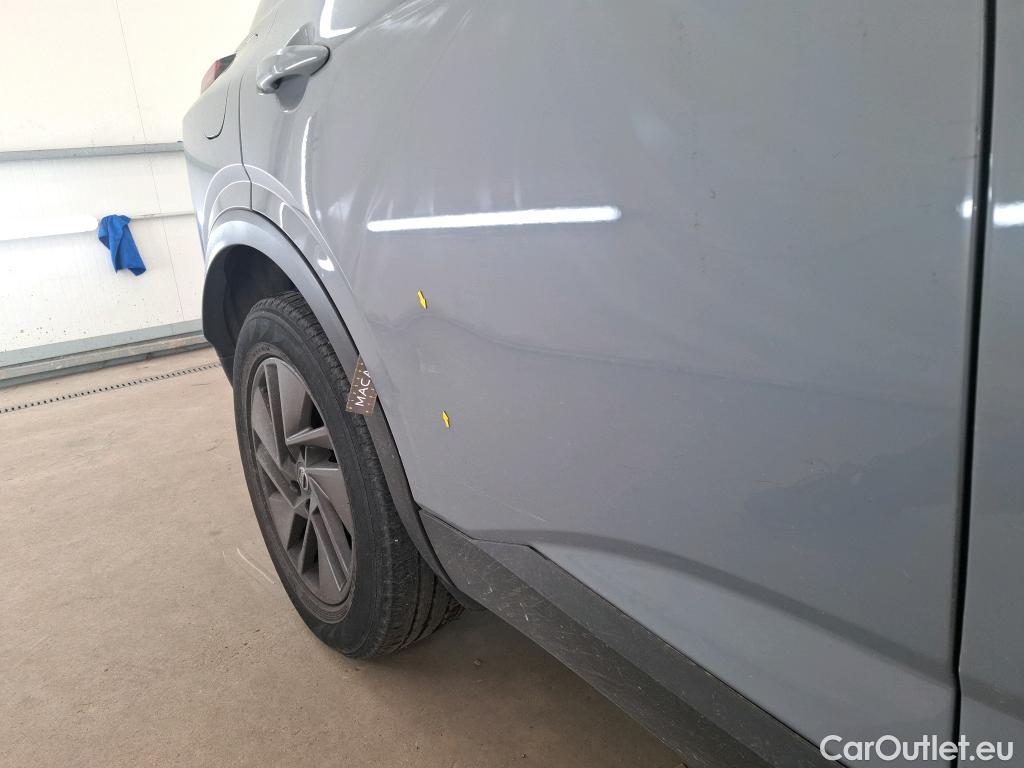  Nissan  Qashqai NISSAN  / 2021 / 5P / Crossover 1.3 MHEV 140 Business Edition #9