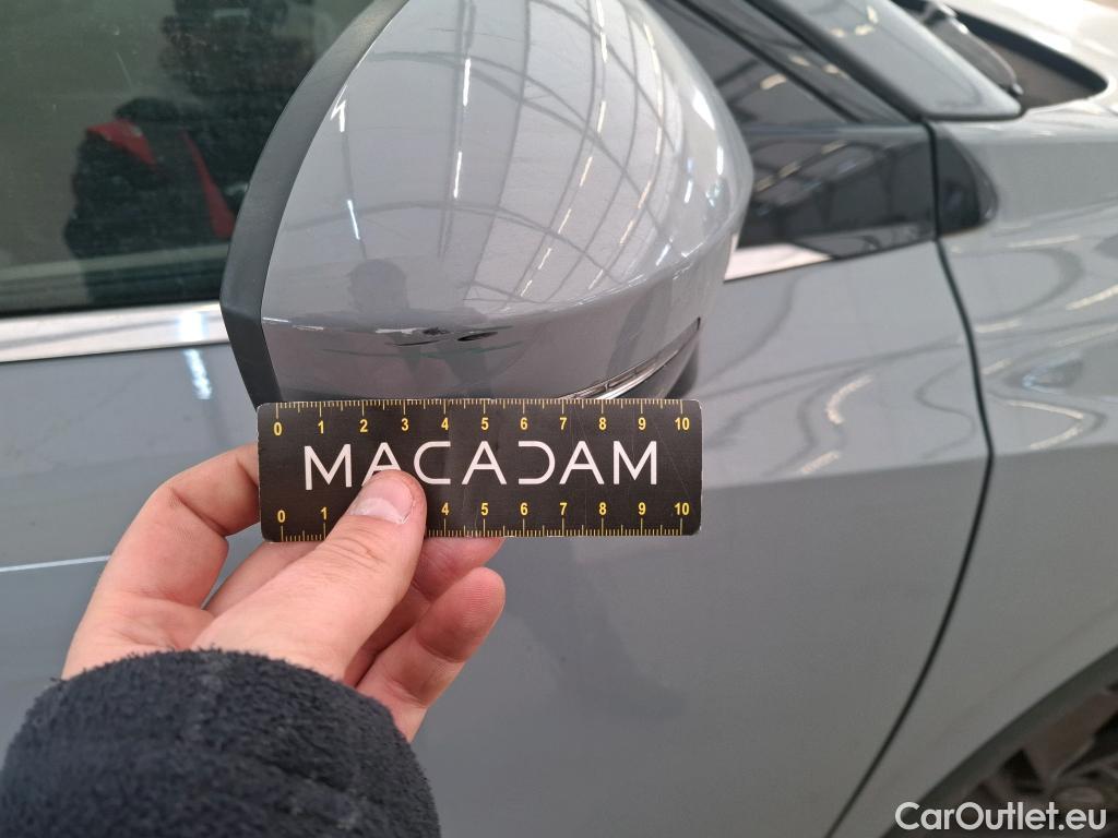  Nissan  Qashqai NISSAN  / 2021 / 5P / Crossover 1.3 MHEV 140 Business Edition #24