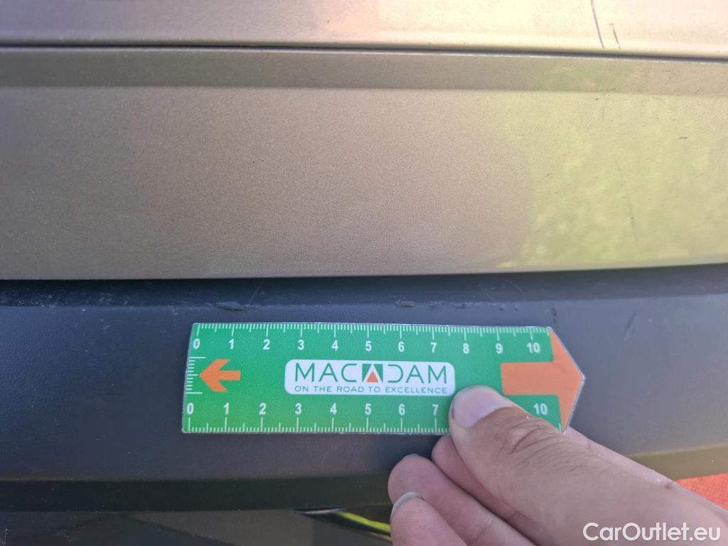  Hyundai  Tucson HYUNDAI  / 2020 / 5P / SUV 1.6 HYBRID 230 CREATIVE #40