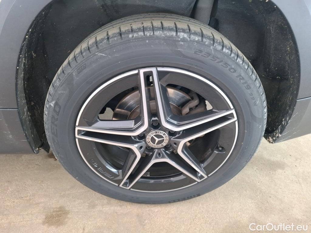  Mercedes  GLB MERCEDES-BENZ  / 2019 / 5P / SUV  200 d AMG Line #4