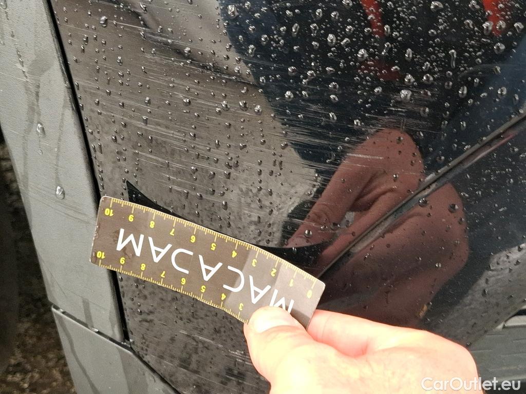  Mercedes  GLA MERCEDES-BENZ  / 2020 / 5P / SUV 2.0  200 D AMG LINE DCT #14