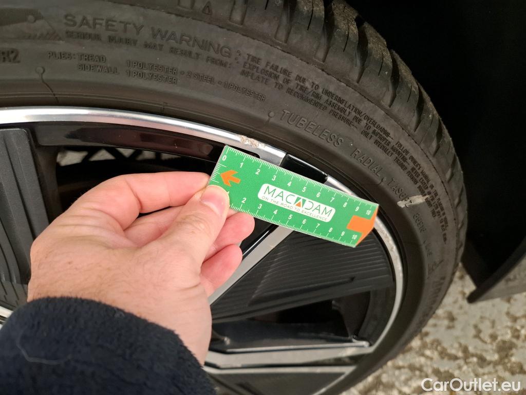 Peugeot  308 PEUGEOT  SW / 2021 / 5P / Break BlueHDi 130 EAT 8 GT #24